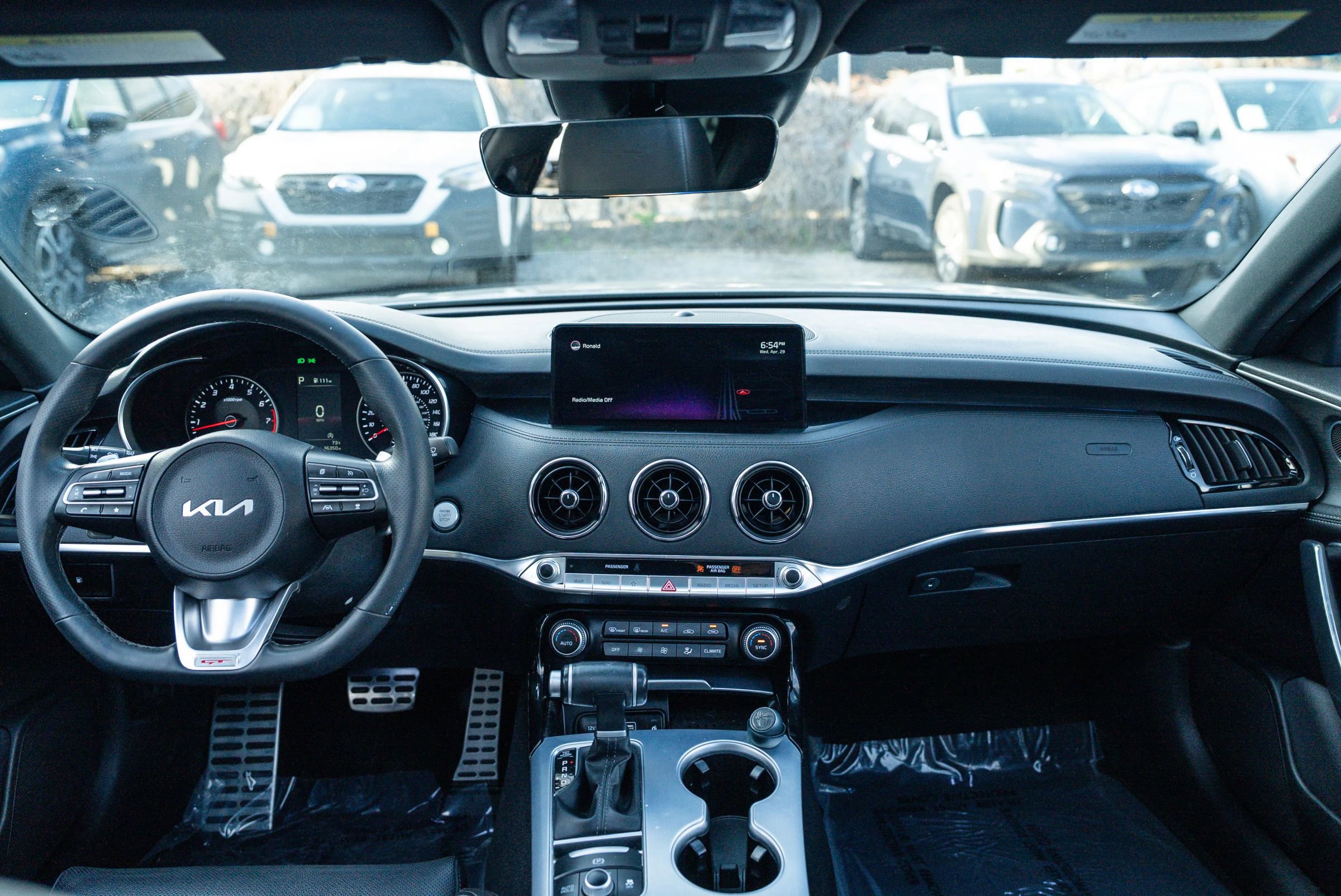 Used 2022 Kia Stinger GT1 RWD image 21