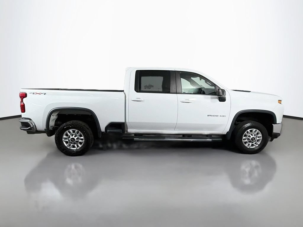 Used 2022 Chevrolet Silverado 2500 LT AWD/4WD image 8