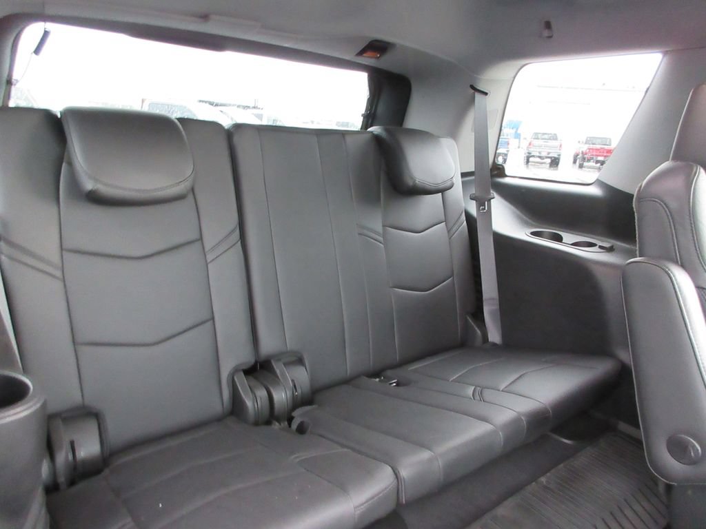 Certified 2019 Cadillac Escalade Premium Luxury AWD/4WD image 30