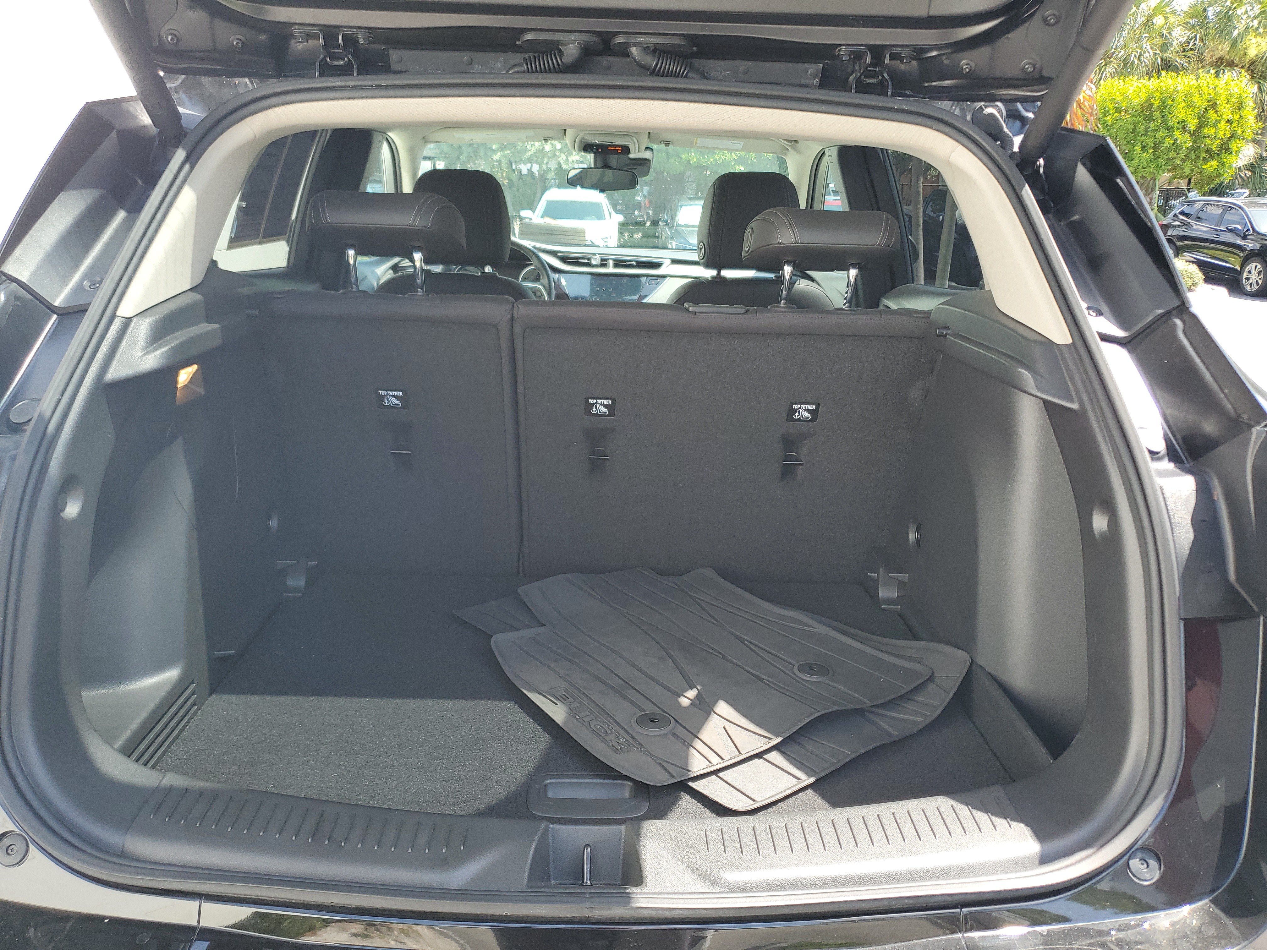Certified 2023 Buick Encore GX Select w/ Sport Touring Package FWD image 10