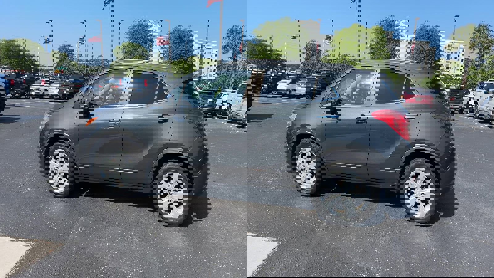 Used 2016 Buick Encore Convenience AWD/4WD image 6