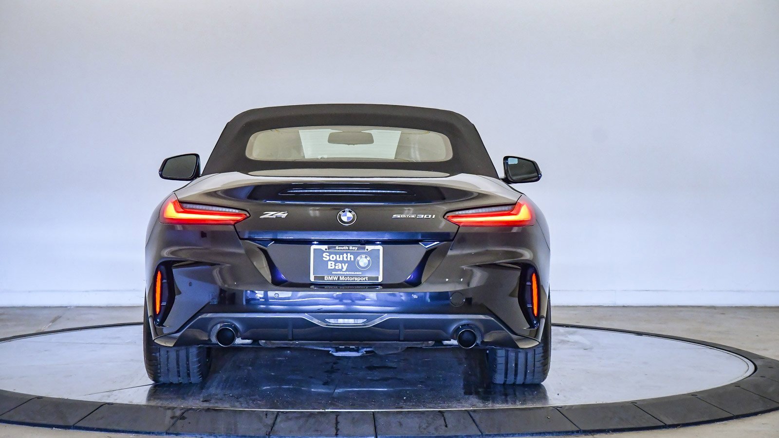 Certified 2022 BMW Z4 sDrive30i w/ M Sport Package image 3