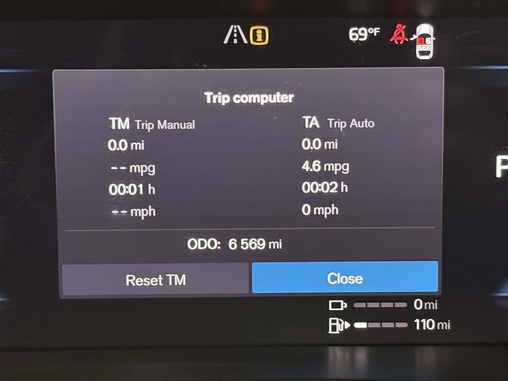 Used 2024 Volvo XC60 T8 Ultimate w/ Climate Package AWD/4WD image 5