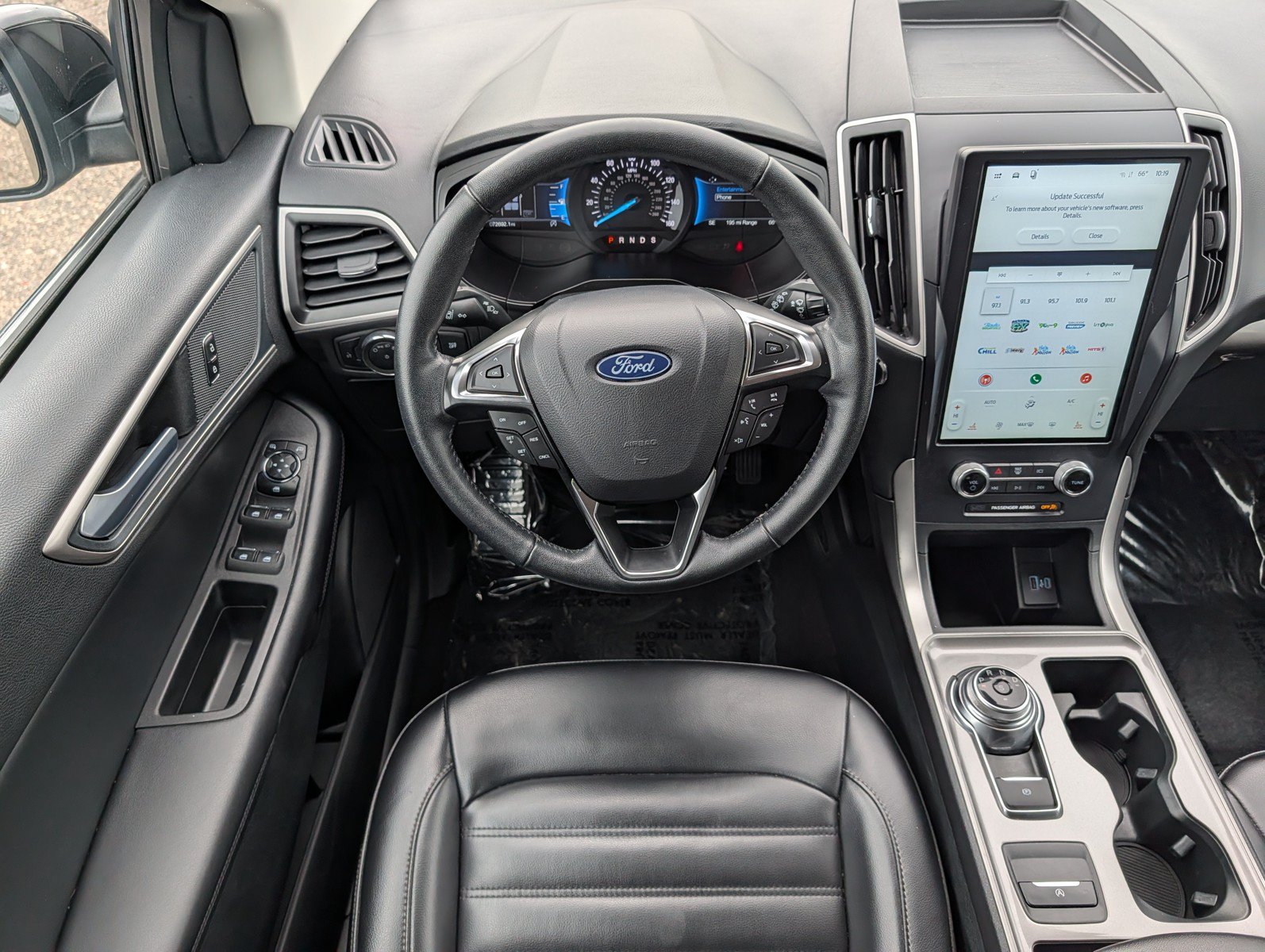 Used 2024 Ford Edge SEL AWD/4WD image 17