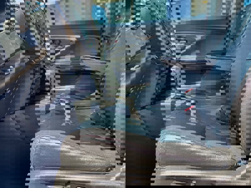 Used 2017 Honda Pilot EX-L image 4