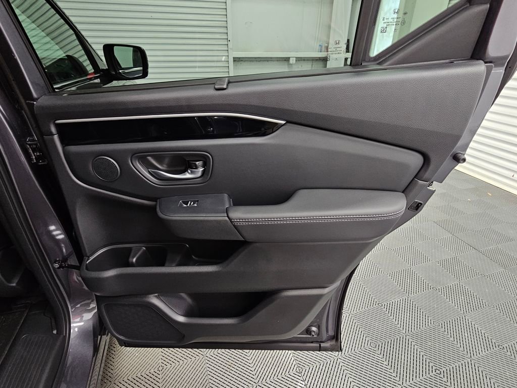 New 2025 Honda Pilot EX-L image 37
