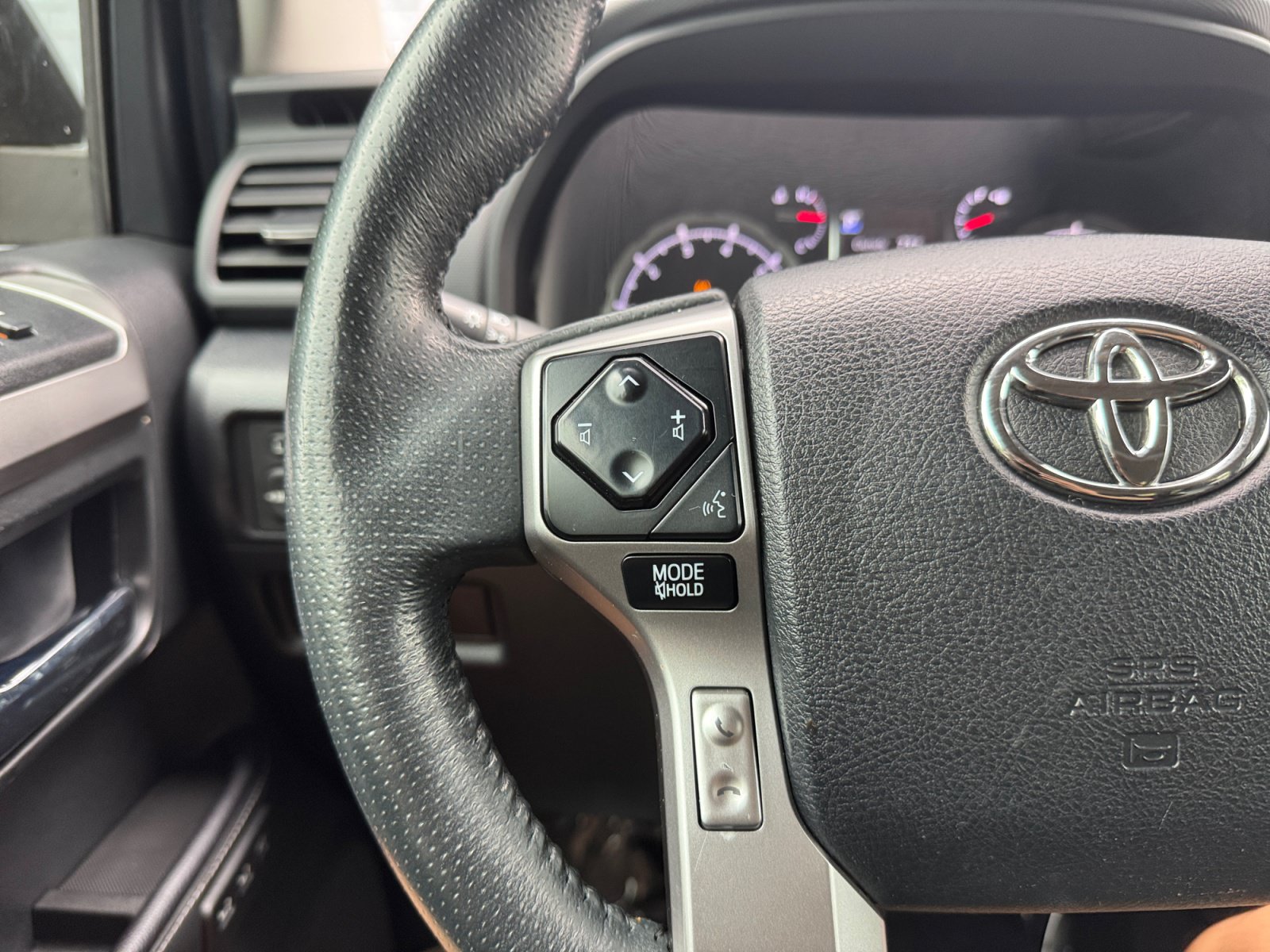Used 2021 Toyota 4Runner Limited AWD/4WD image 29
