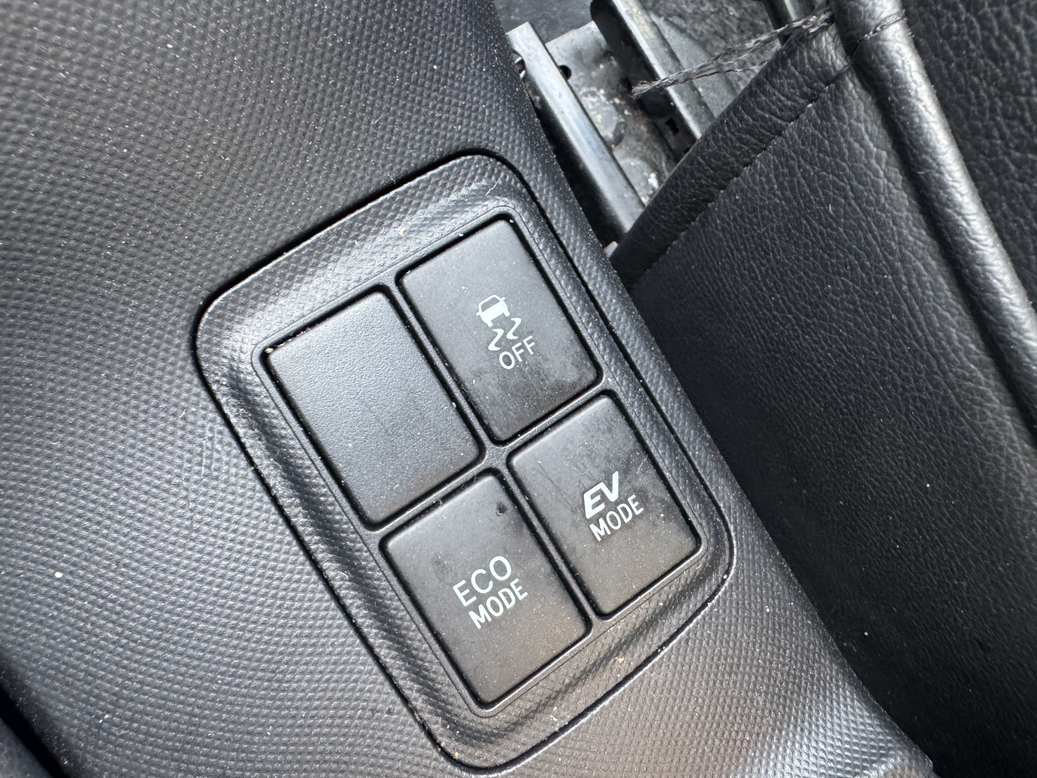 Used 2015 Toyota Prius C Three FWD image 37