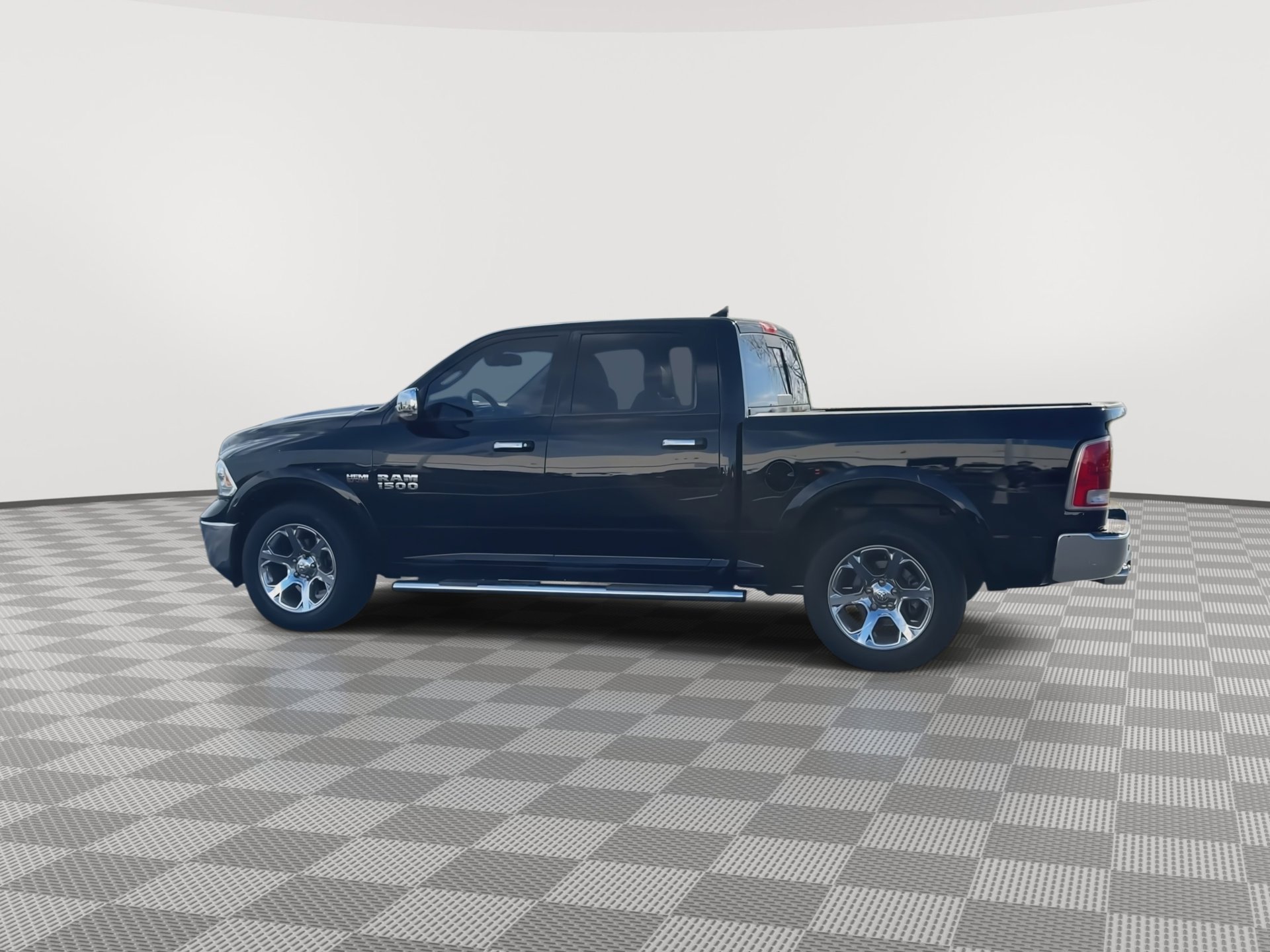 Used 2013 RAM 1500 Laramie w/ Convenience Group image 6