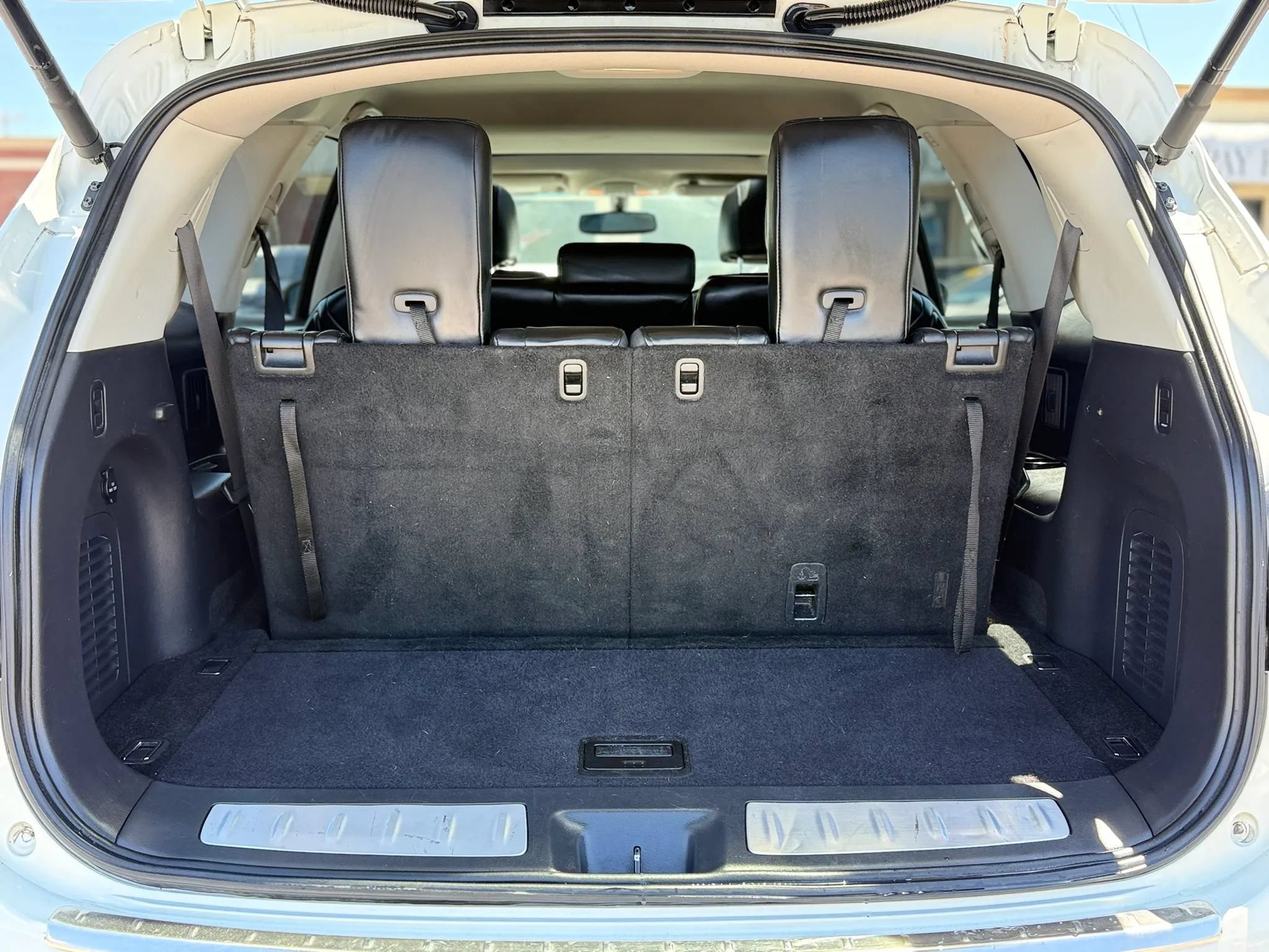 Used 2014 INFINITI QX60 Luxe w/ Premium Package AWD/4WD image 7