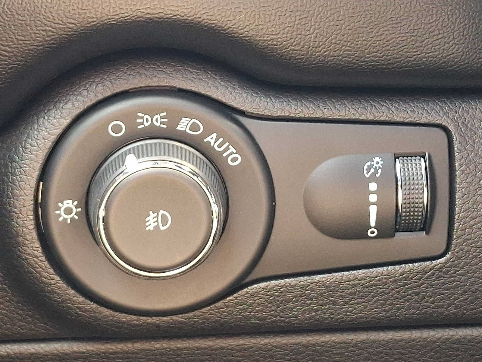 Used 2021 Dodge Durango GT AWD/4WD image 24