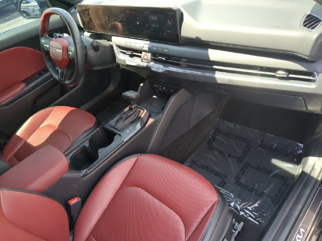 Used 2025 Kia K4 GT-Line w/ GT-Line Premium Package FWD image 14