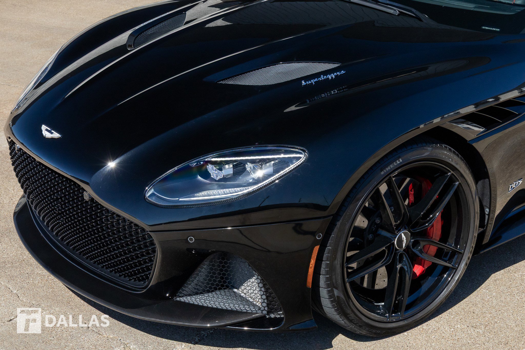 Used 2020 Aston Martin DBS Superleggera RWD image 6