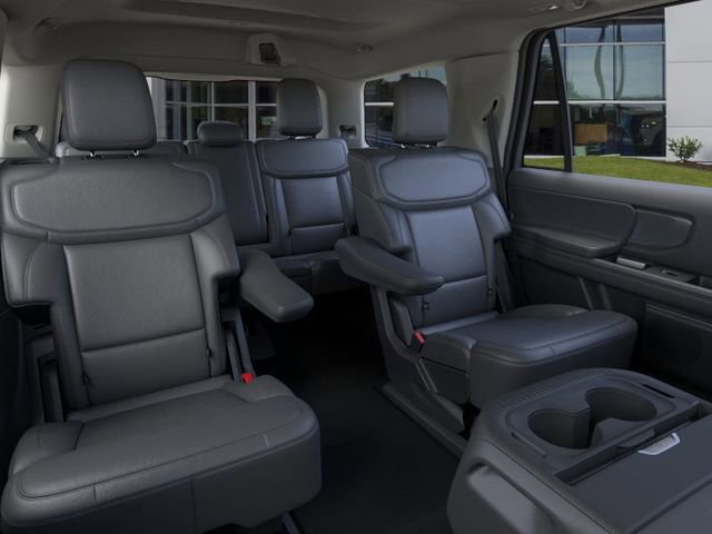 New 2026 Ford Expedition Active image 11