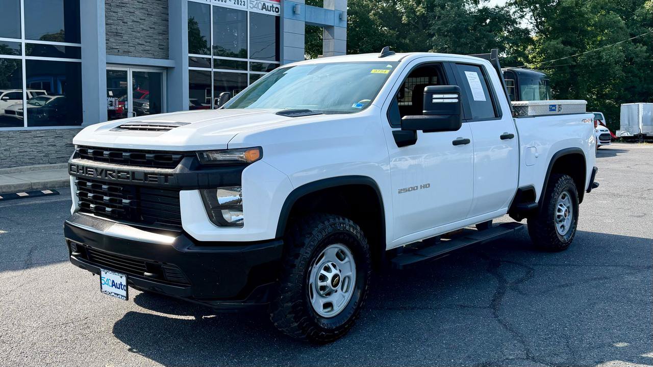 Used 2021 Chevrolet Silverado 2500 W/T w/ WT Convenience Package AWD/4WD image 2