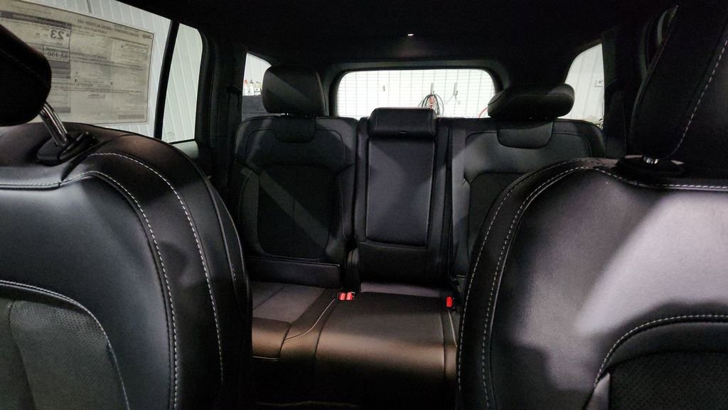 New 2026 Jeep Grand Cherokee Laredo image 26