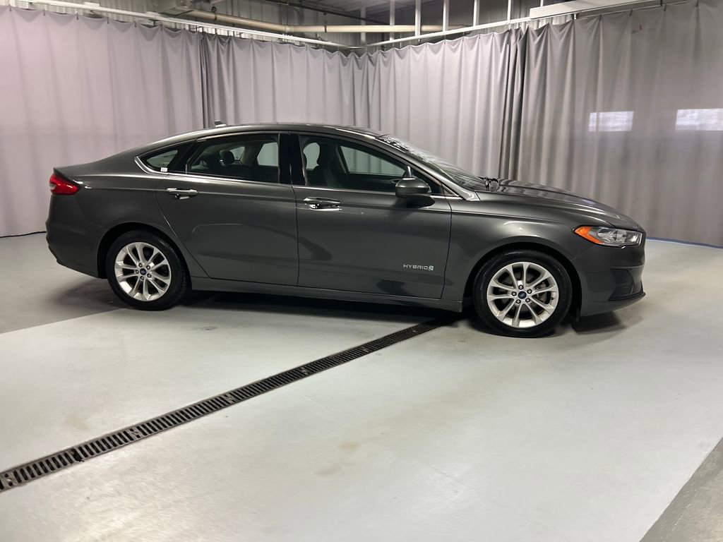 Used 2019 Ford Fusion SE image 8