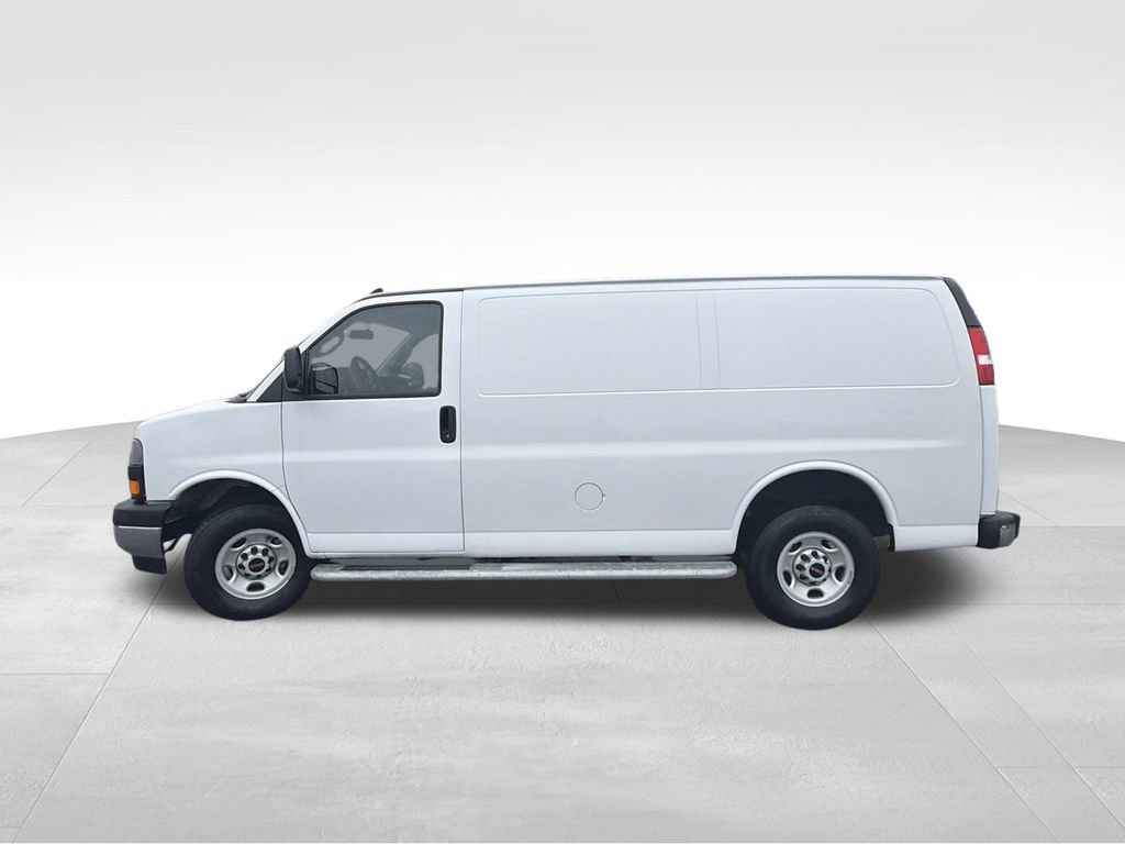 Used 2024 GMC Savana 2500 w/ Driver Convenience Package image 6