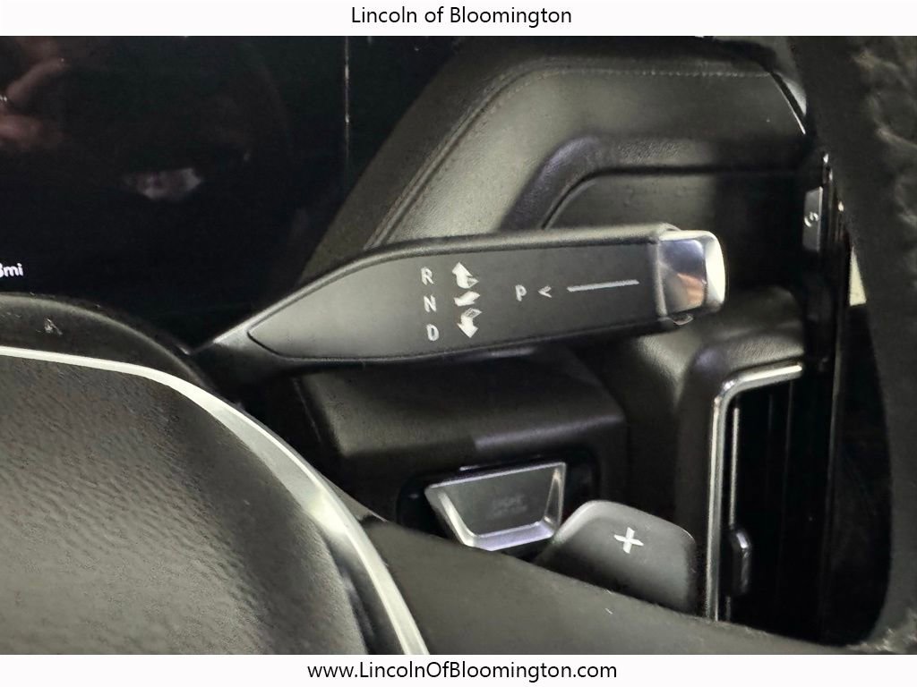 Used 2025 GMC Yukon Denali AWD/4WD image 47