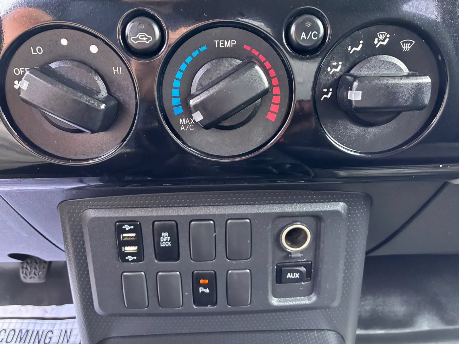 Used 2007 Toyota FJ Cruiser 4WD image 22