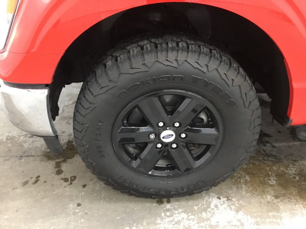 Used 2022 Ford F150 XLT w/ Trailer Tow Package image 4