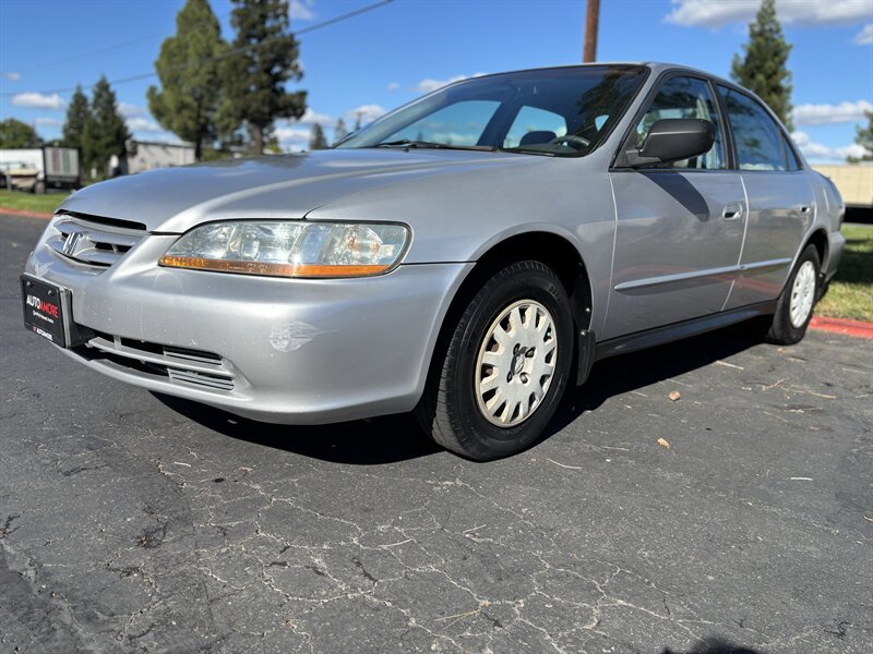 Used 2001 Honda Accord VP image 4