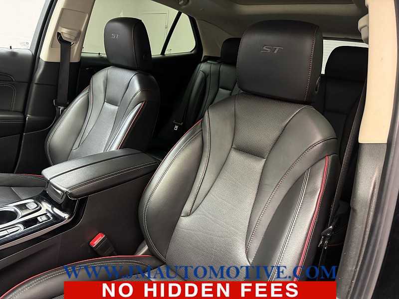 Used 2023 Buick Envision Essence w/ Sport Touring Package image 14