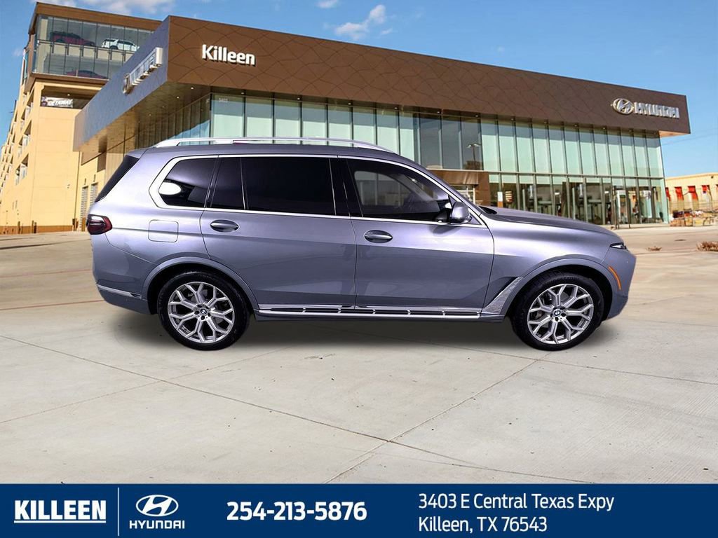 Used 2023 BMW X7 xDrive40i w/ Premium Package image 9