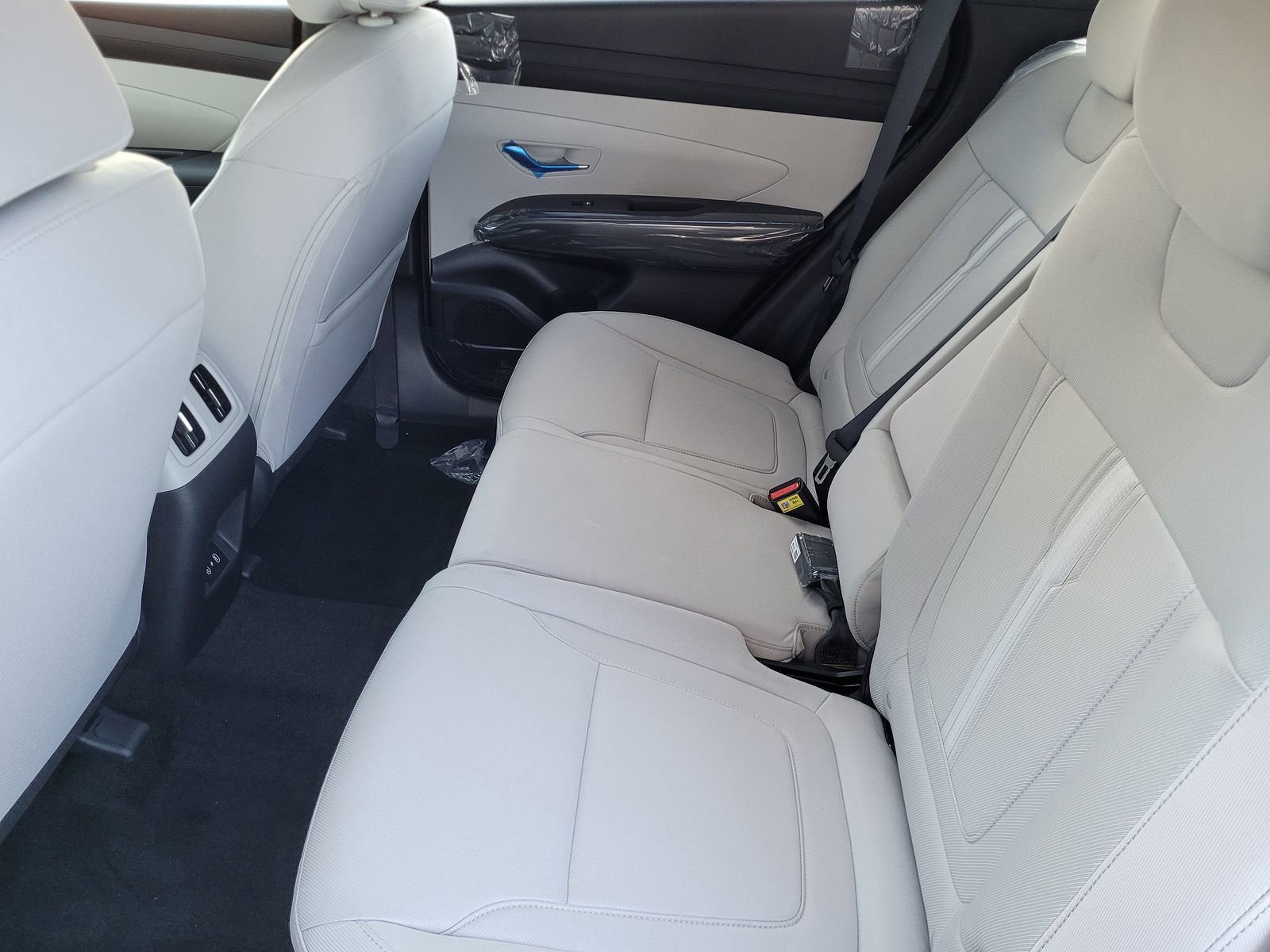 New 2026 Hyundai Tucson SEL image 8