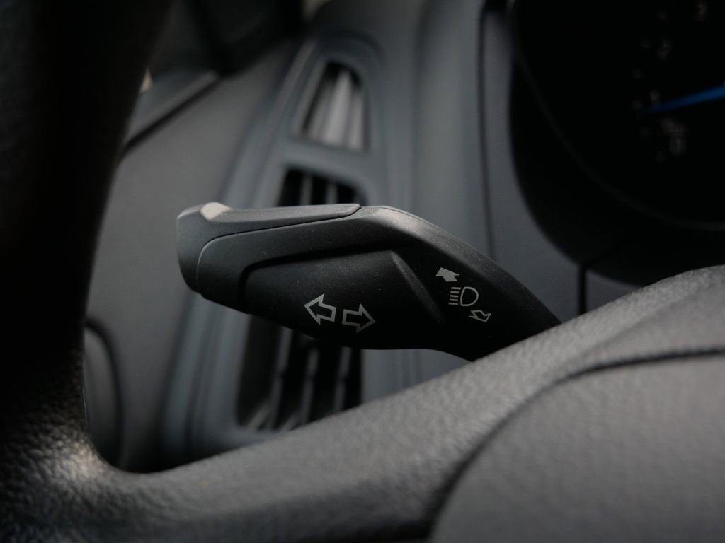 Used 2018 Ford Focus SE image 20