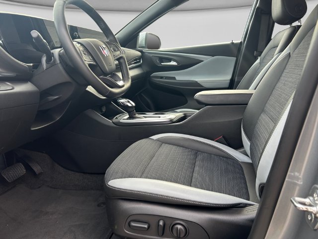 Used 2025 Buick Envista Preferred w/ Convenience I Package FWD image 12