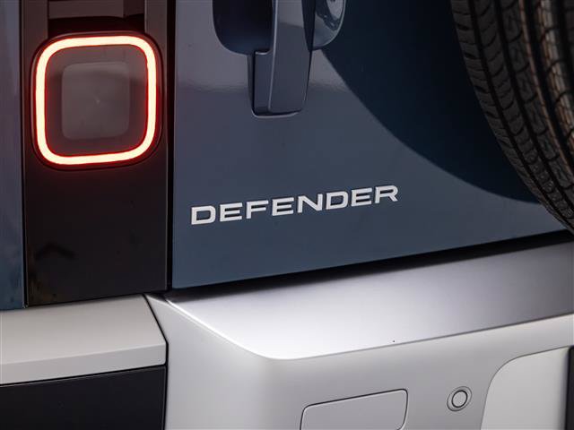 New 2026 Land Rover Defender 110 S AWD/4WD image 32