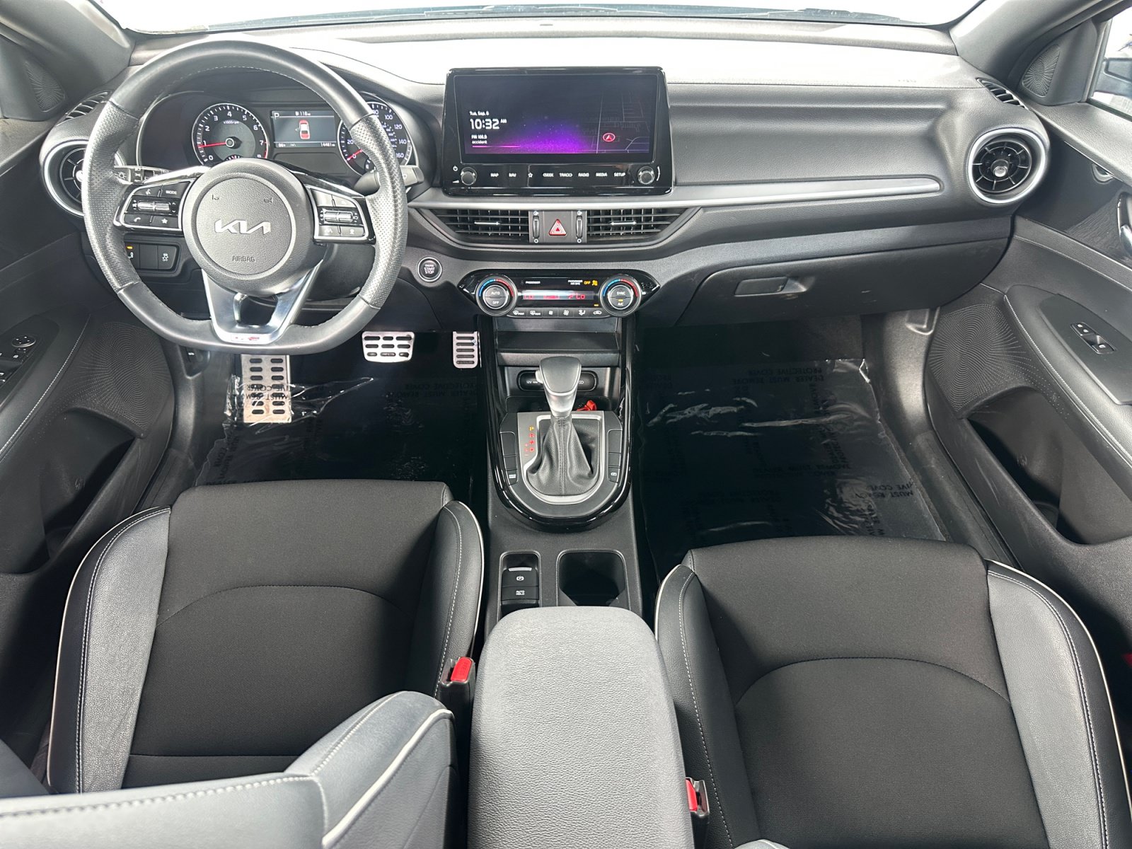 Used 2024 Kia Forte GT-Line FWD image 11