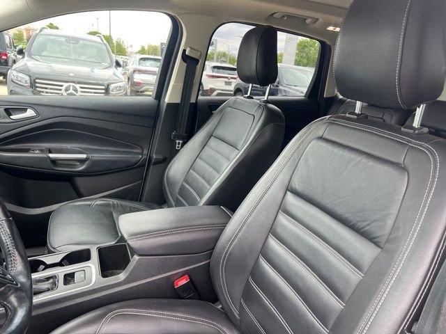 Used 2019 Ford Escape Titanium AWD/4WD image 7