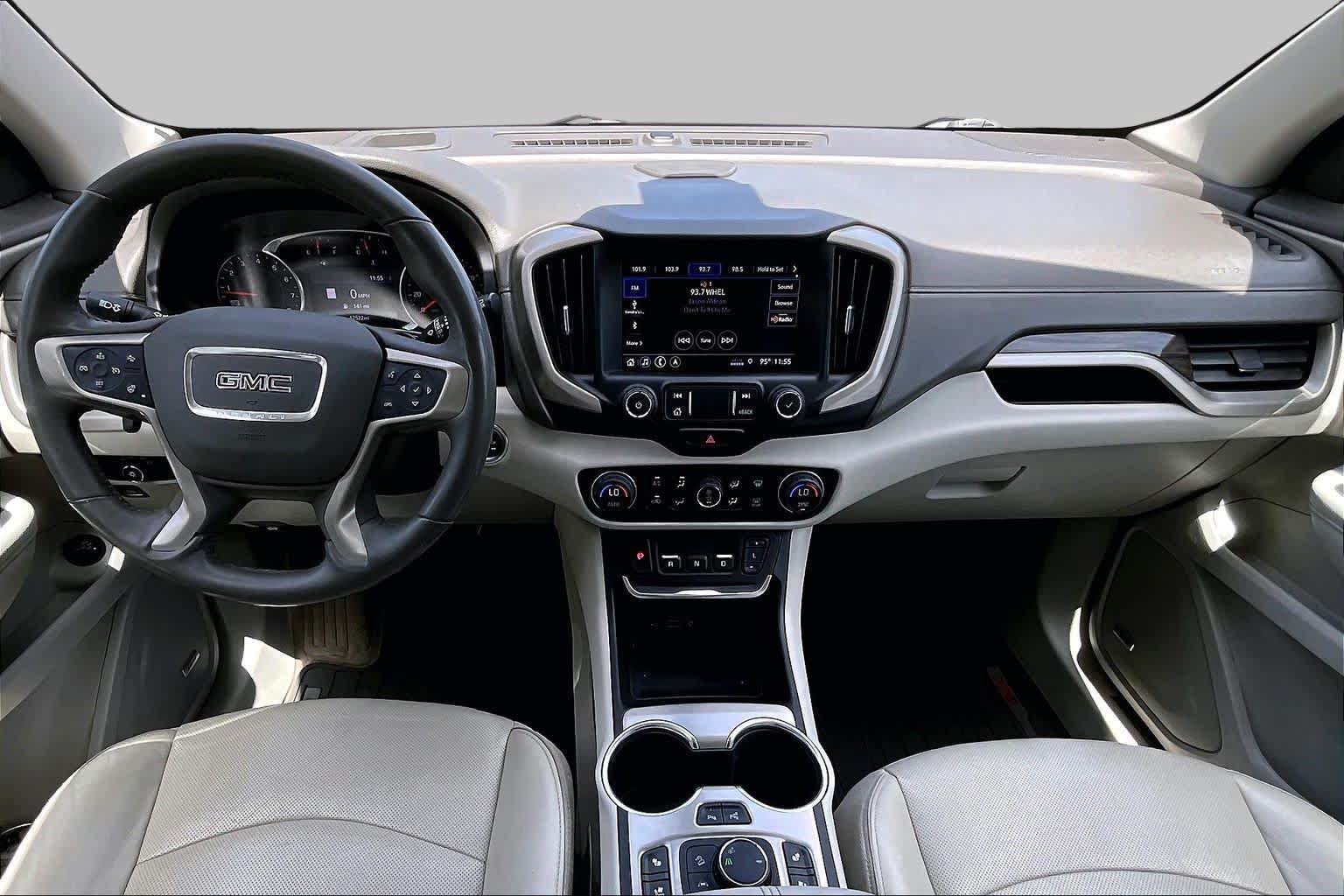 Used 2020 GMC Terrain Denali w/ Denali Premium Package FWD image 16