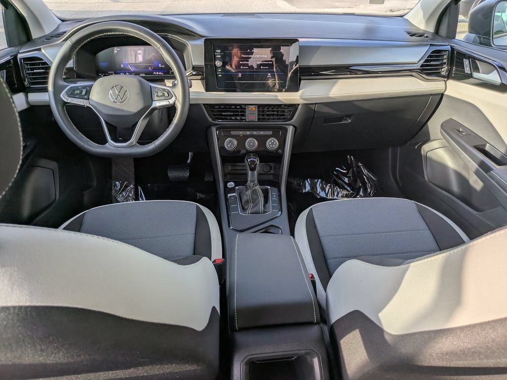 Certified 2025 Volkswagen Taos S FWD image 10