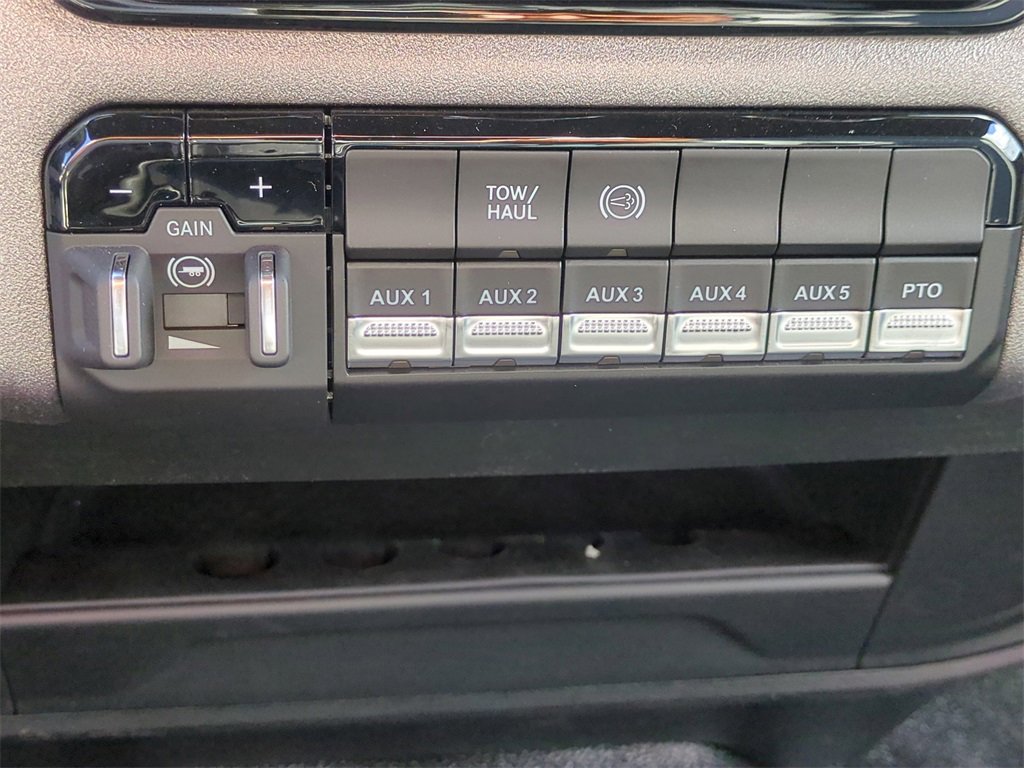 New 2026 RAM 3500 Tradesman w/ Chrome Appearance Group image 20