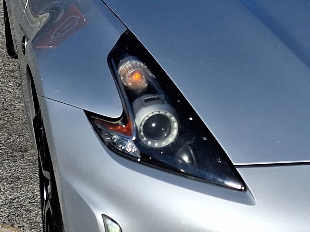 Used 2018 Nissan 370Z Touring Sport image 9