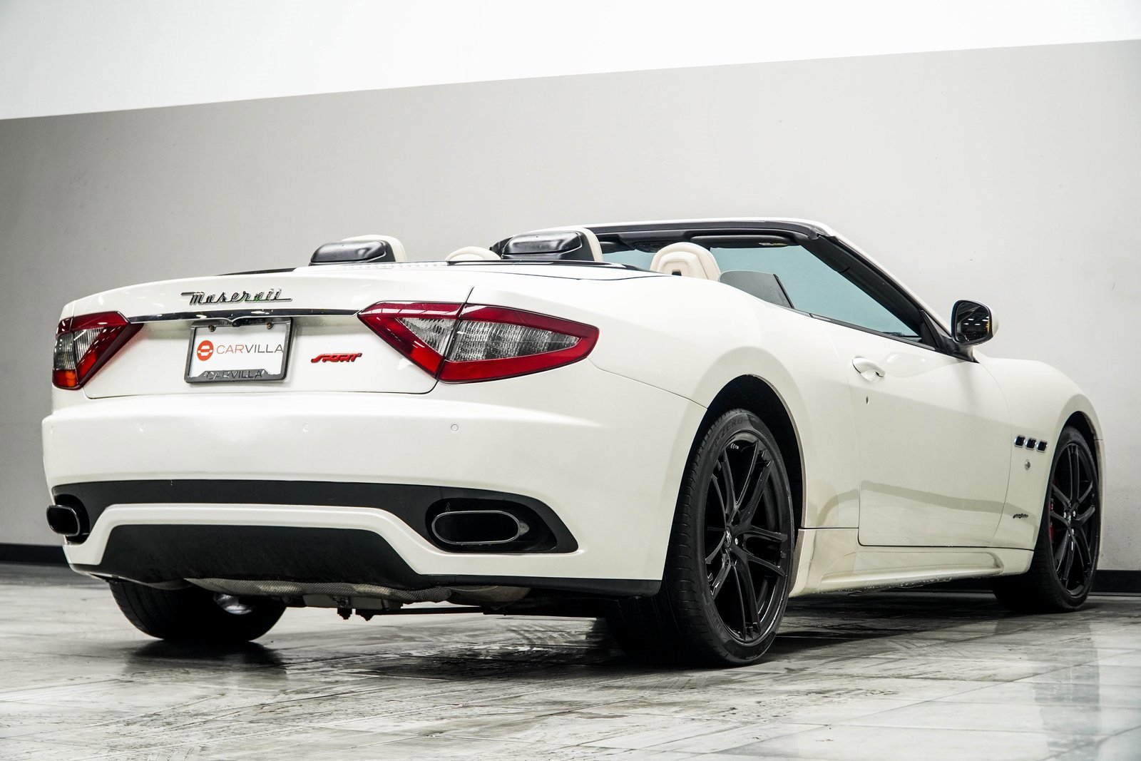 Used 2017 Maserati GranTurismo Sport image 15