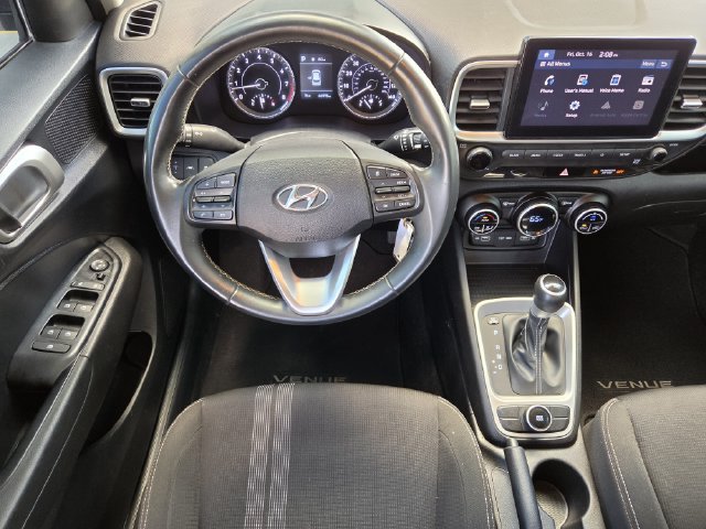 Used 2022 Hyundai Venue SEL FWD image 31