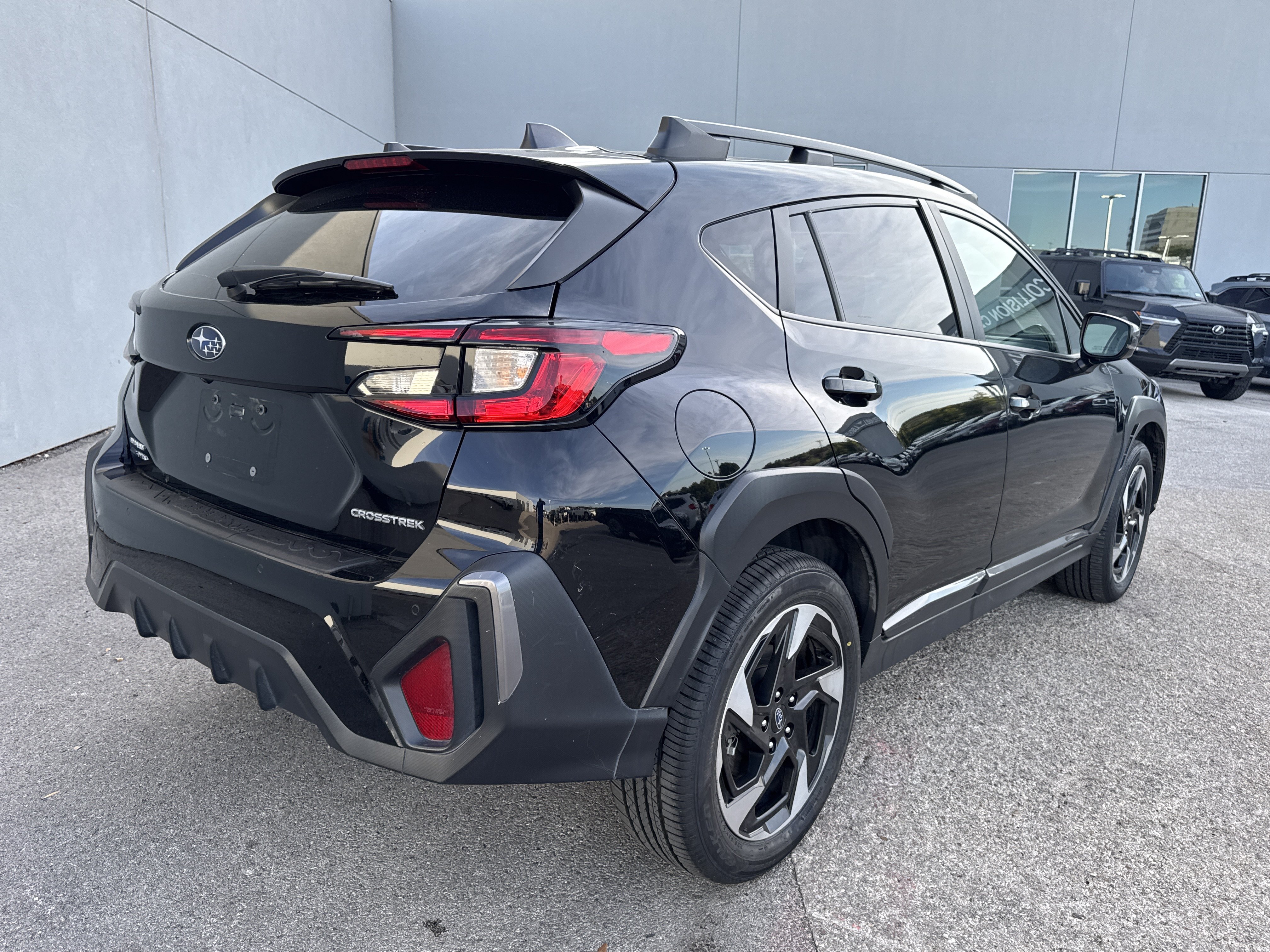 Certified 2024 Subaru Crosstrek 2.5i Limited w/ Crosstrek Mirror Package AWD/4WD image 3