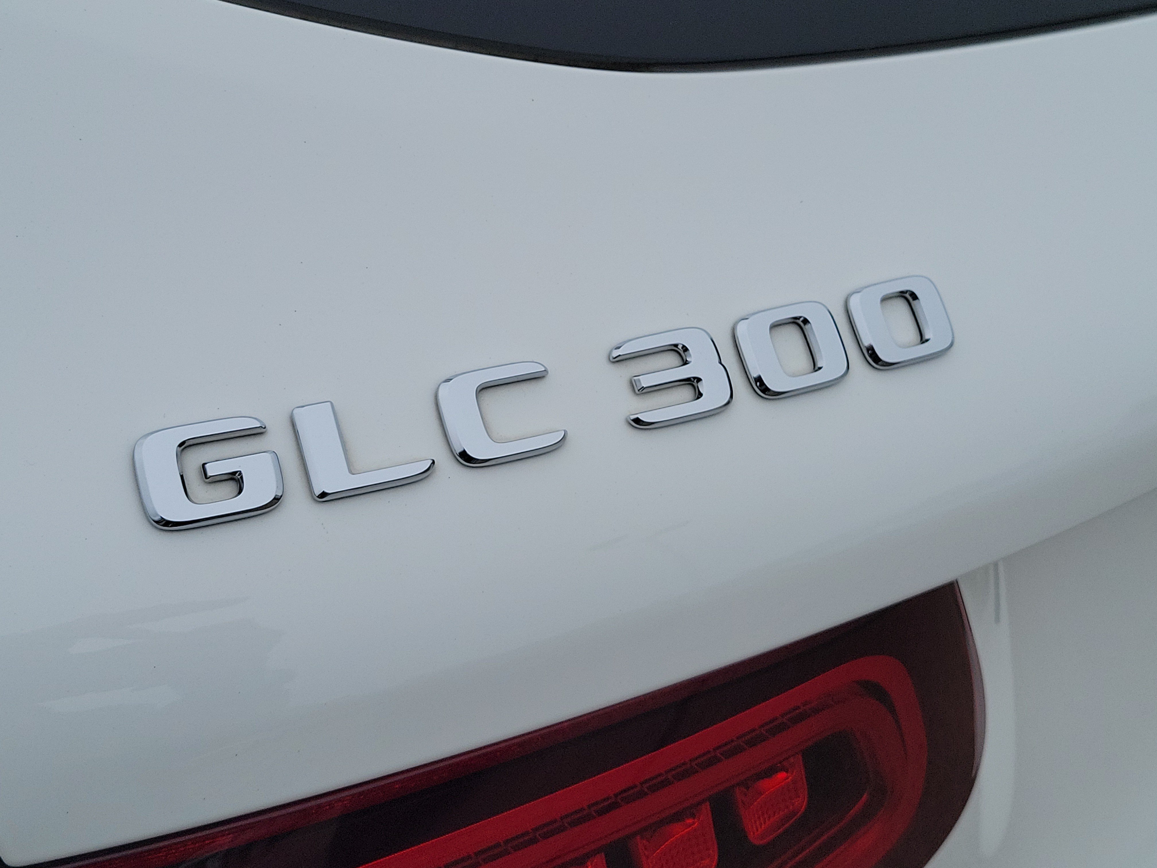 Used 2021 Mercedes-Benz GLC 300 4MATIC image 6
