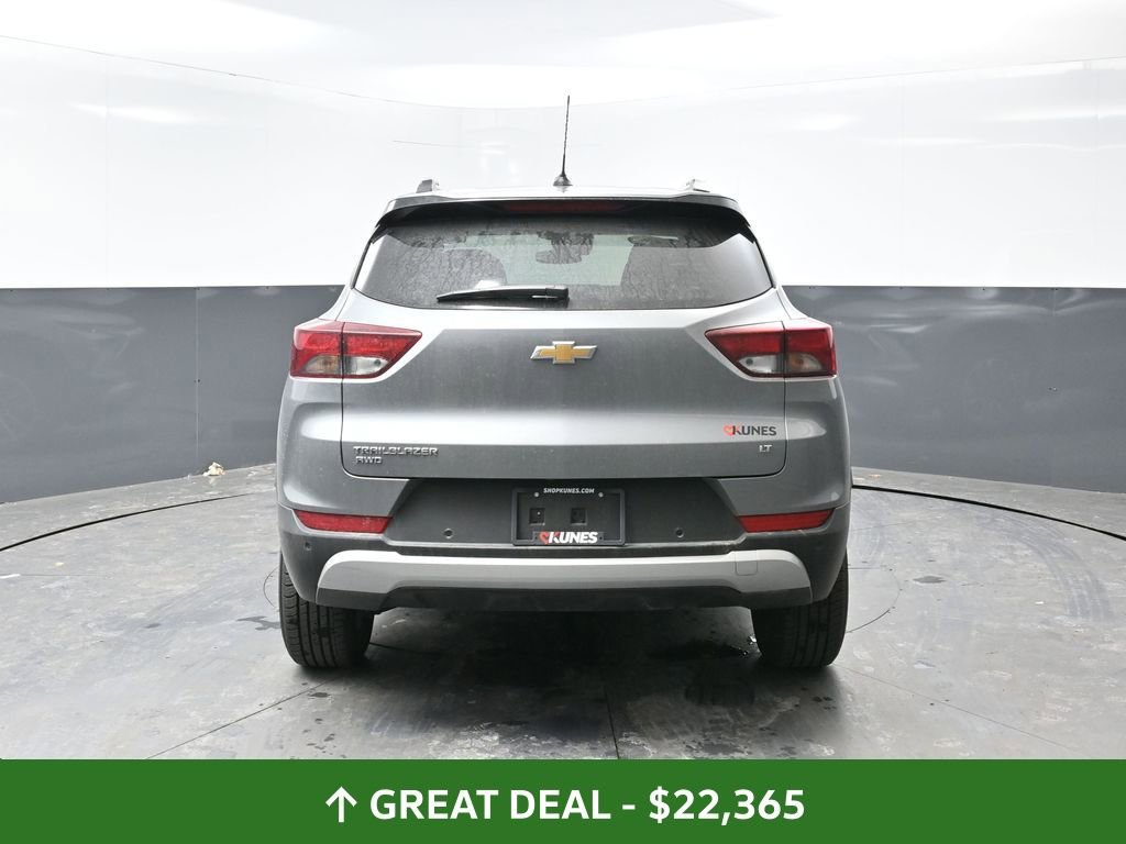 Used 2025 Chevrolet TrailBlazer LT w/ Driver Confidence Package image 13