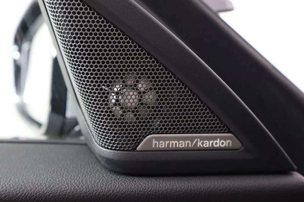Used 2025 BMW M2 RWD image 12