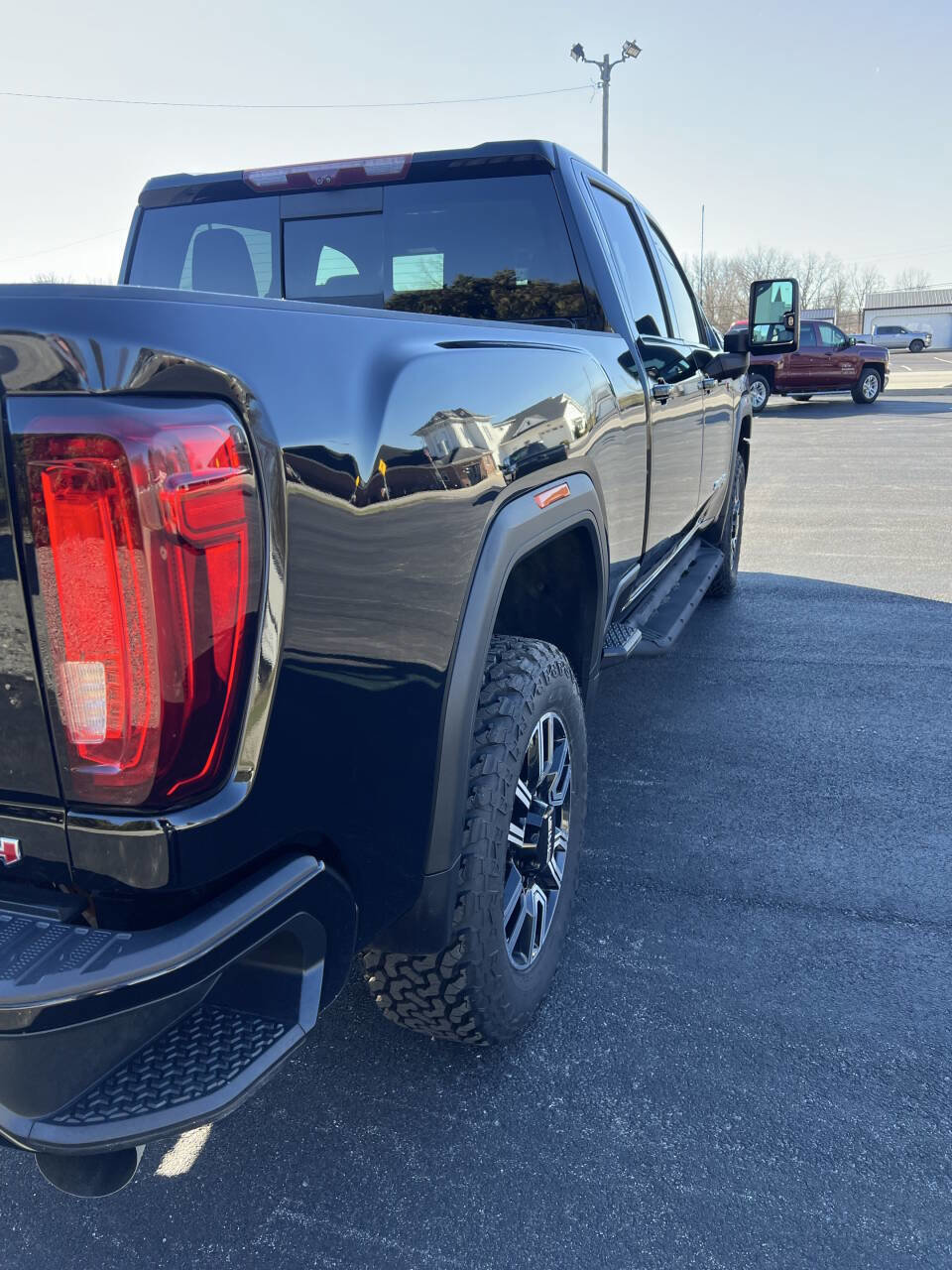 Used 2021 GMC Sierra 2500 AT4 w/ AT4 Preferred Package image 9