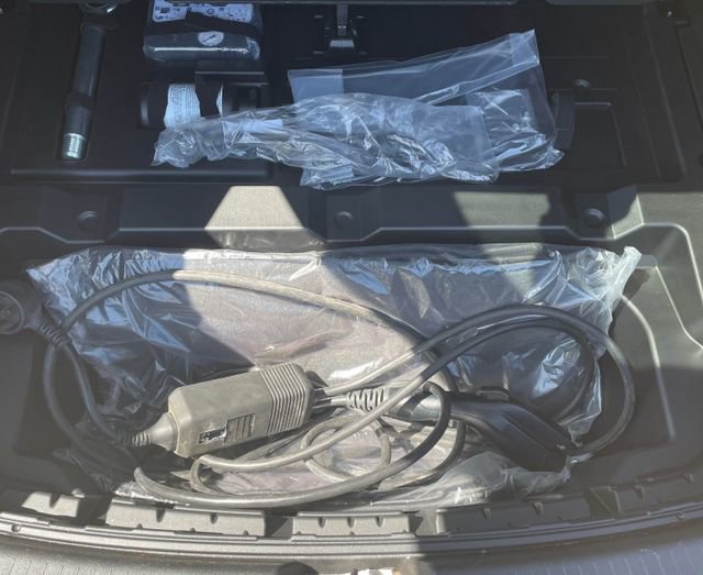 Used 2024 Chevrolet Equinox EV LT AWD/4WD image 15