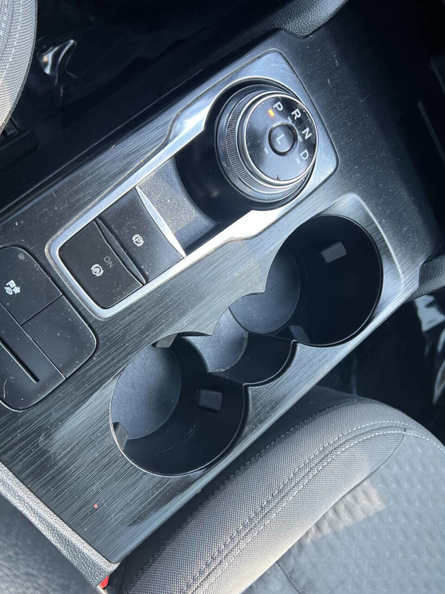 Used 2021 Ford Escape SE FWD image 18