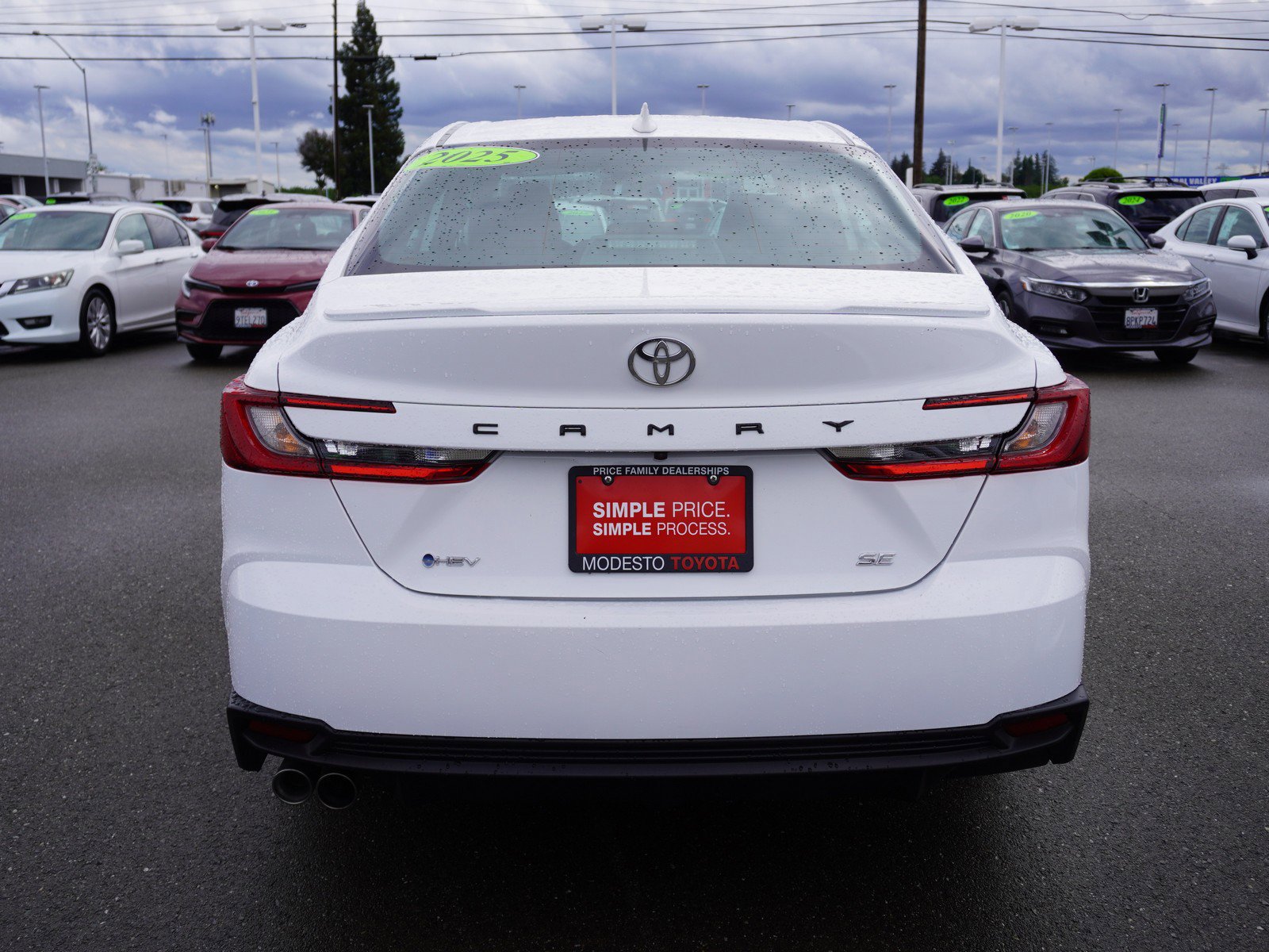 Used 2025 Toyota Camry SE FWD image 10