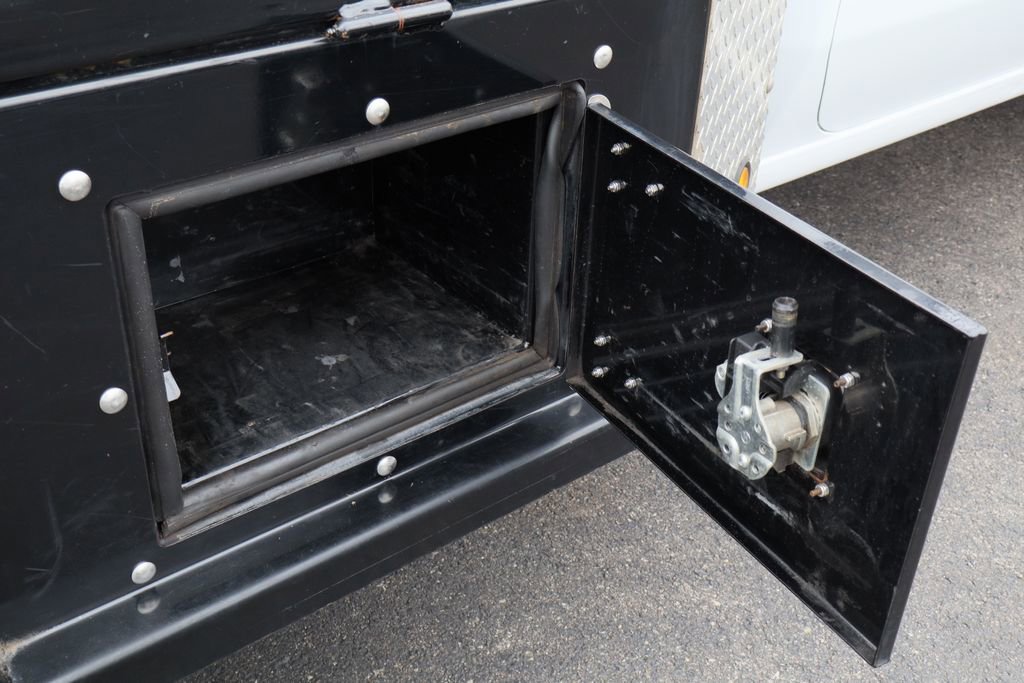 Used 2023 GMC Sierra 3500 Pro w/ Convenience Package image 26