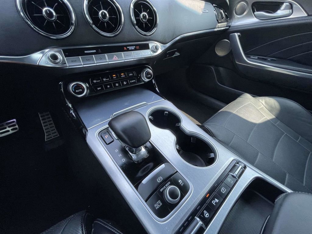 Used 2022 Kia Stinger GT2 AWD/4WD image 41